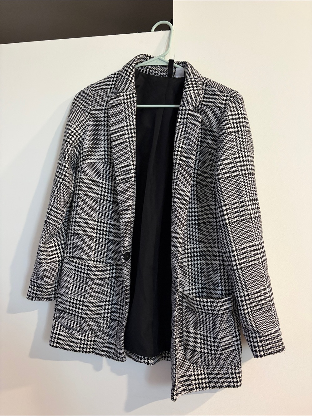 H&M Black and White Glen Plaid Blazer Jacket